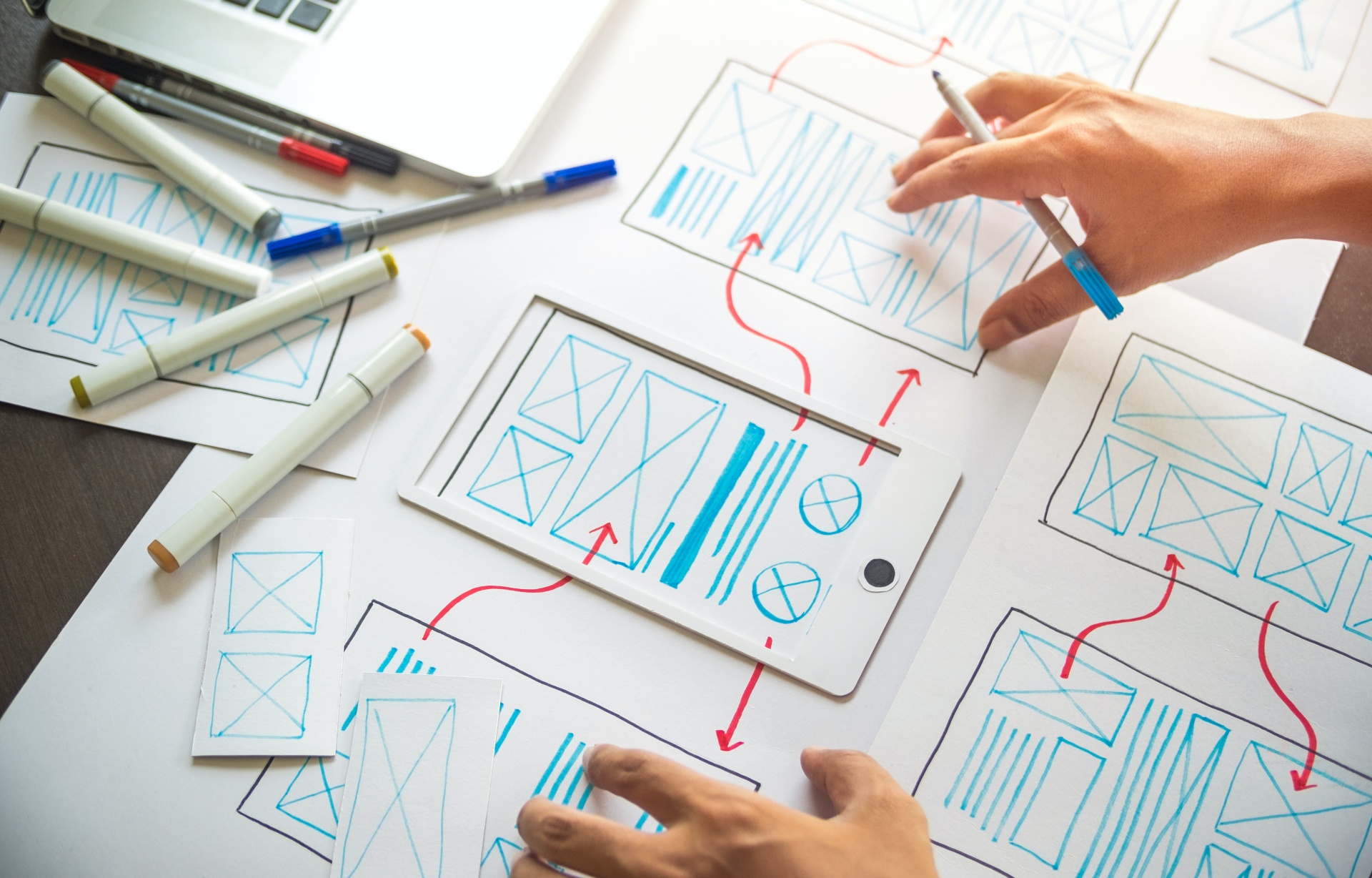 Worker drawing a flow chart plan